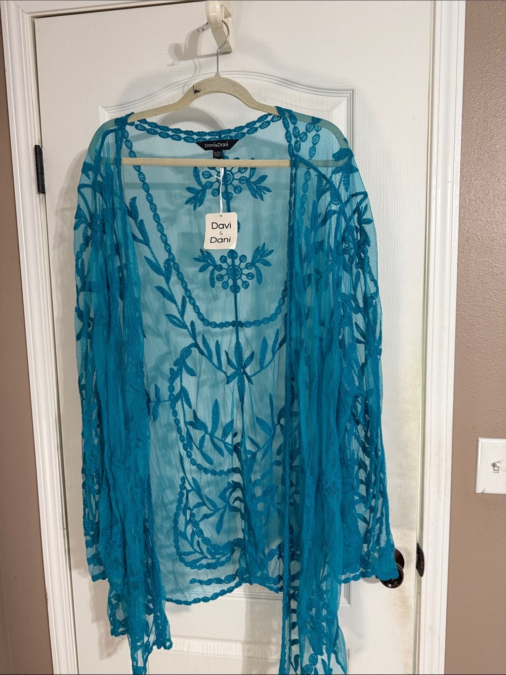 DAVI & DANI Teal Floral Sheer Embroidered Kimono